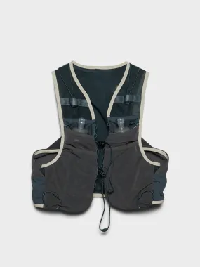 Slope Runner Vest in Nouveau Green