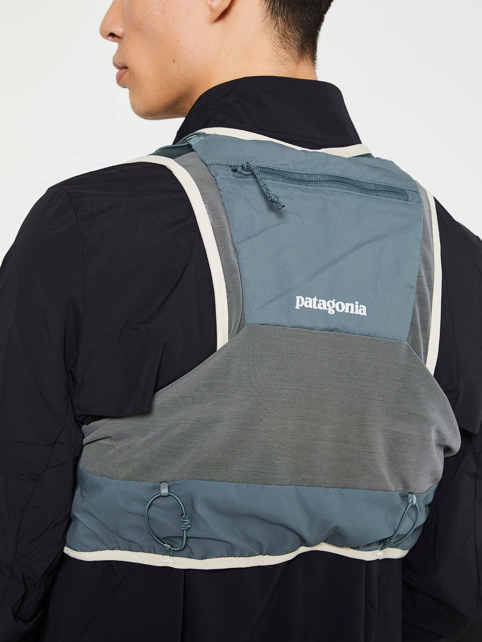 Slope Runner Vest in Nouveau Green
